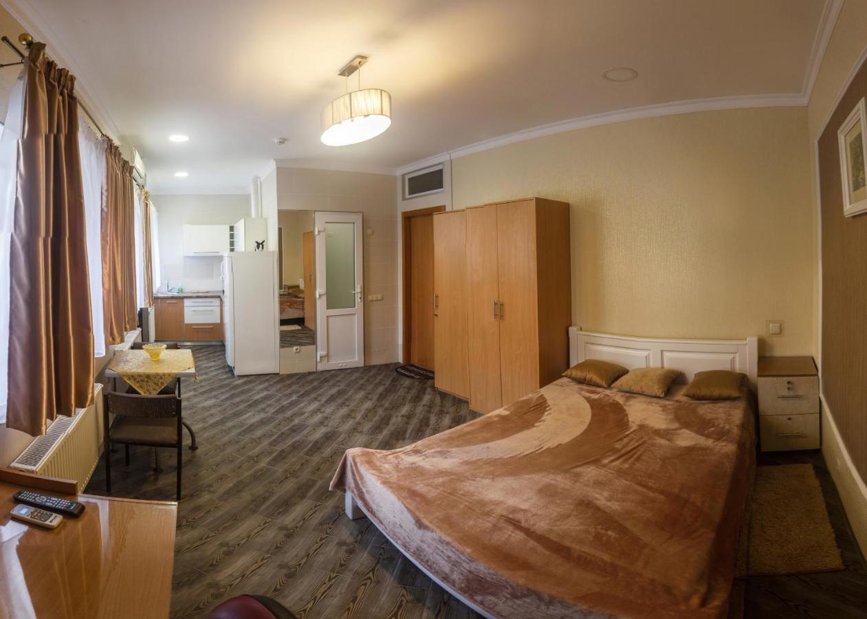 Sana Hostel Charkiv Esterno foto